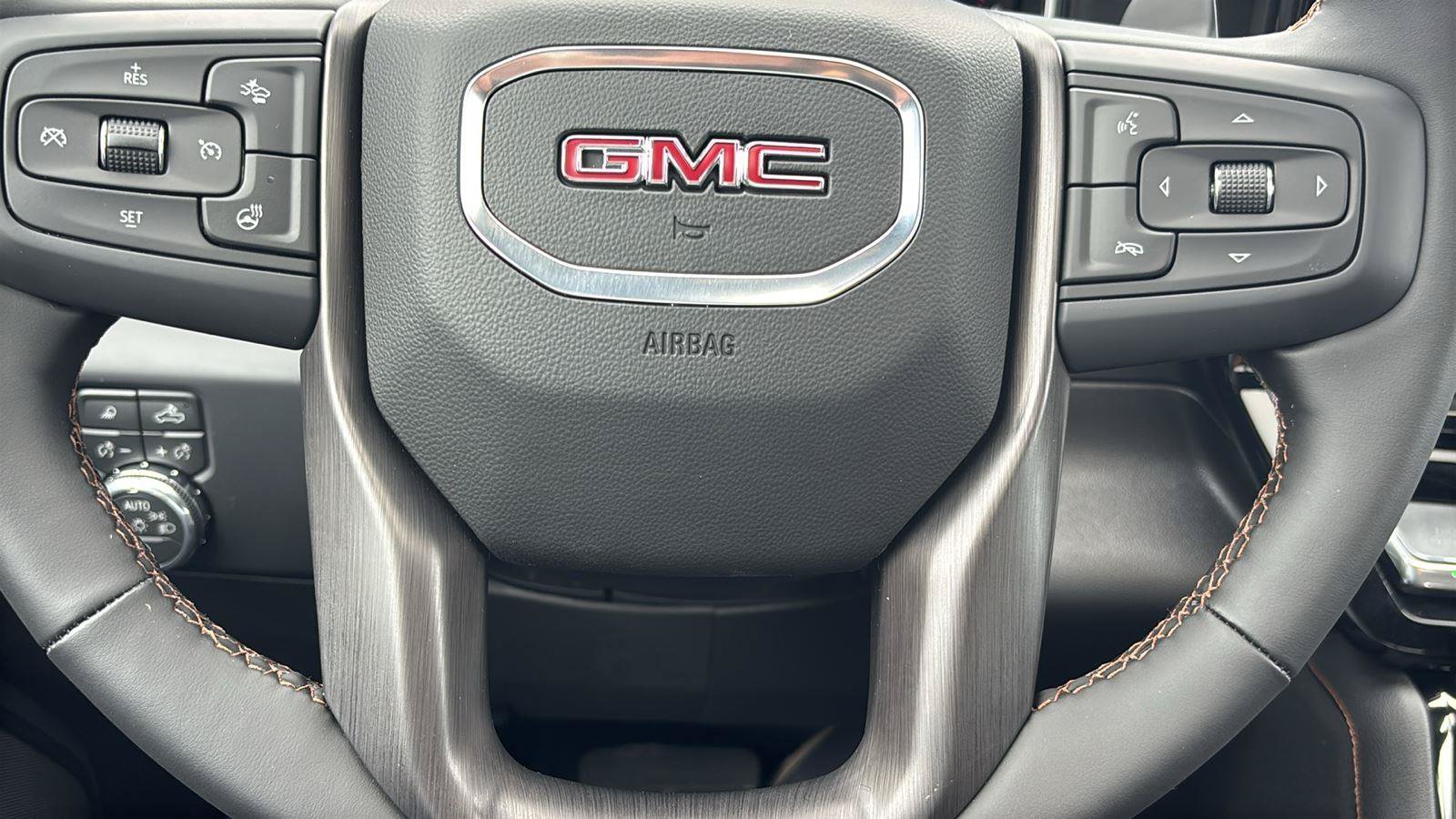 New 2026 GMC Sierra 1500 AT4 w/ AT4 Premium Package AWD/4WD image 28