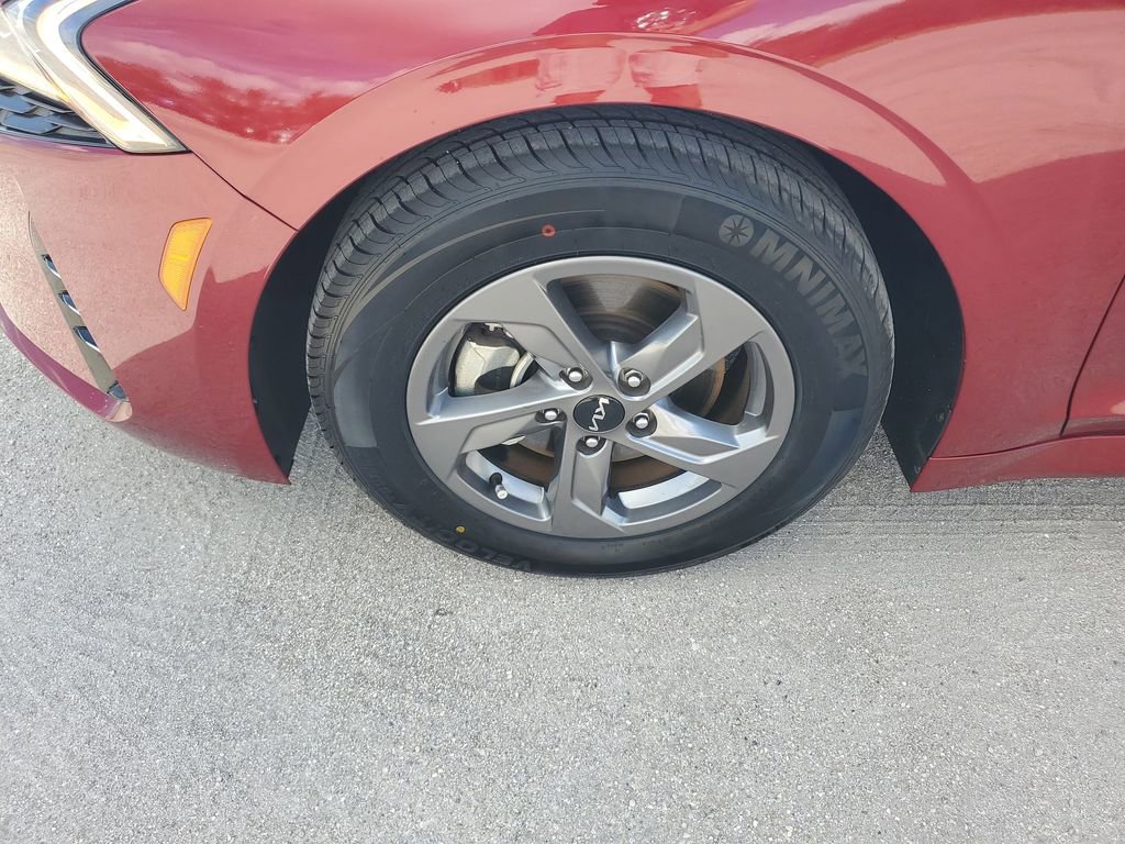 Used 2023 Kia K5 LXS image 18