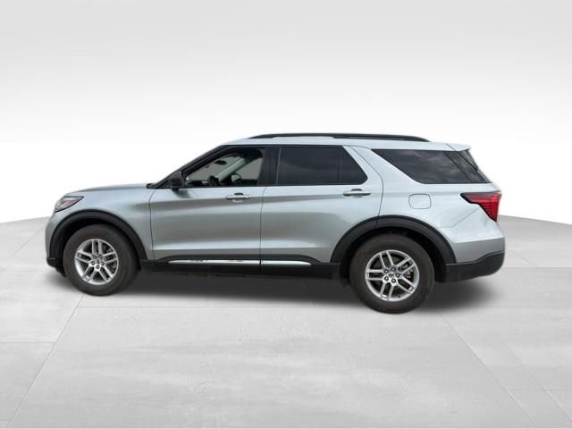 Used 2025 Ford Explorer Active w/ Active Comfort Package image 6
