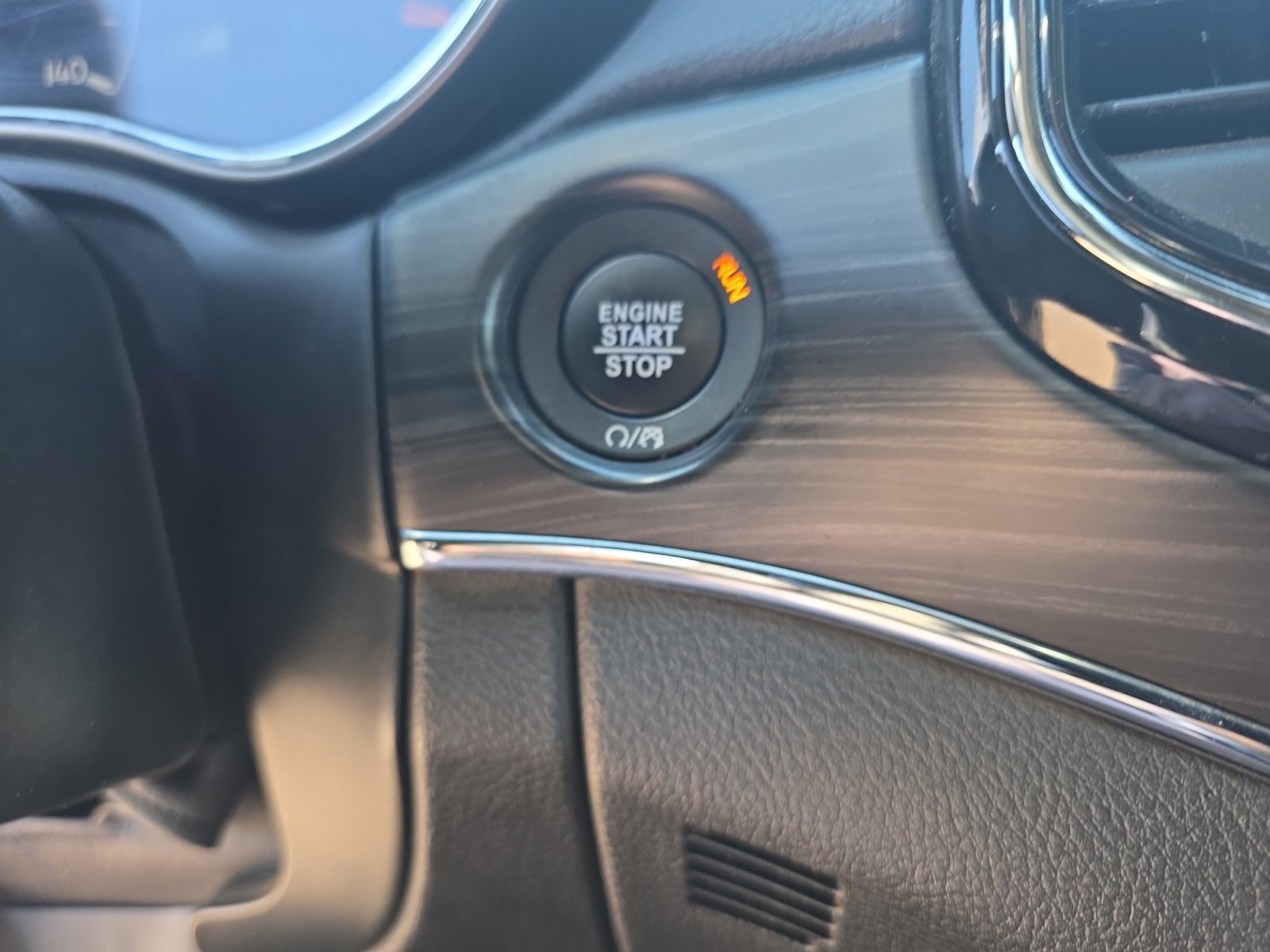 Used 2021 Jeep Grand Cherokee Limited w/ Luxury Group II image 30