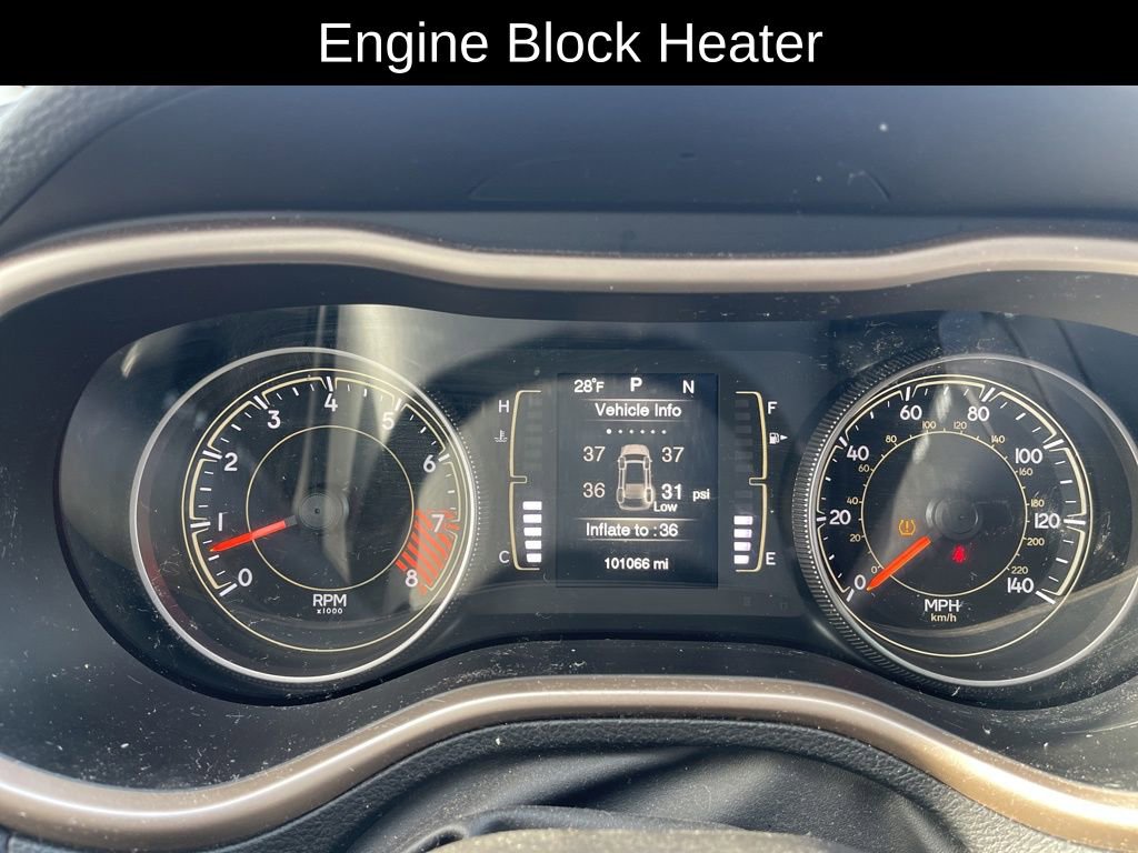 Used 2015 Jeep Cherokee Latitude w/ Cold Weather Group image 15