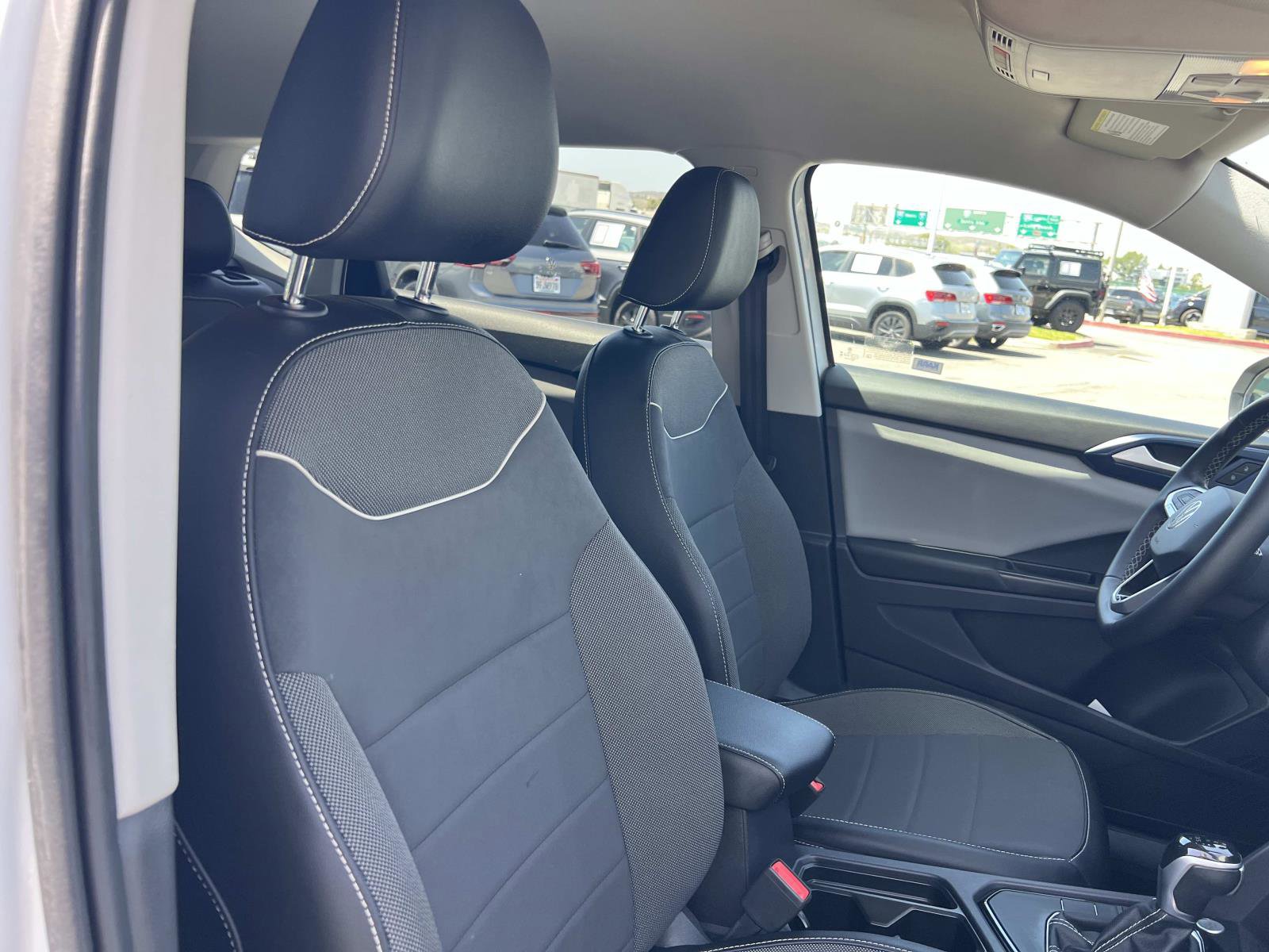 Certified 2023 Volkswagen Taos SE FWD image 29