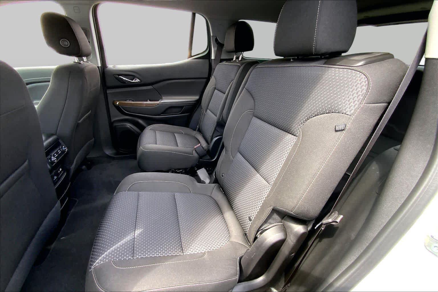 Used 2023 GMC Acadia SLE w/ Driver Convenience Package AWD/4WD image 19