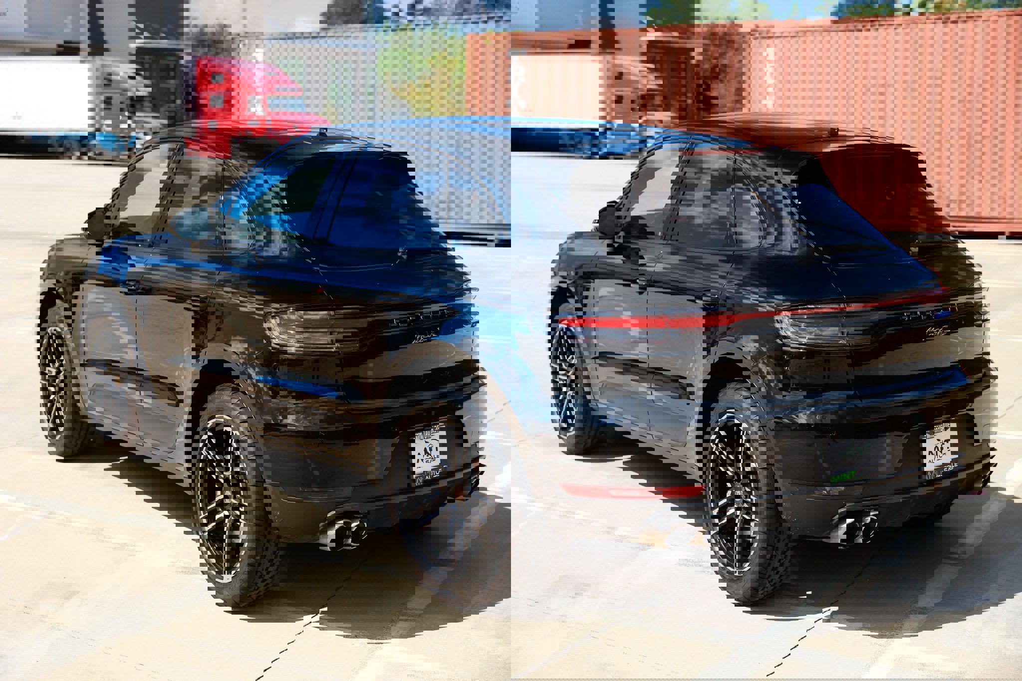 Used 2021 Porsche Macan S image 10