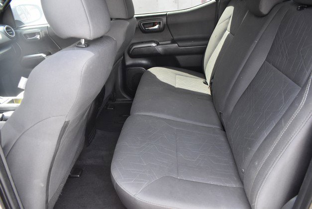 Used 2016 Toyota Tacoma TRD Sport w/ Towing Package AWD/4WD image 27