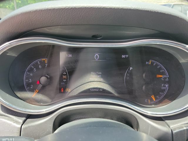 Used 2018 Jeep Grand Cherokee Laredo RWD image 24