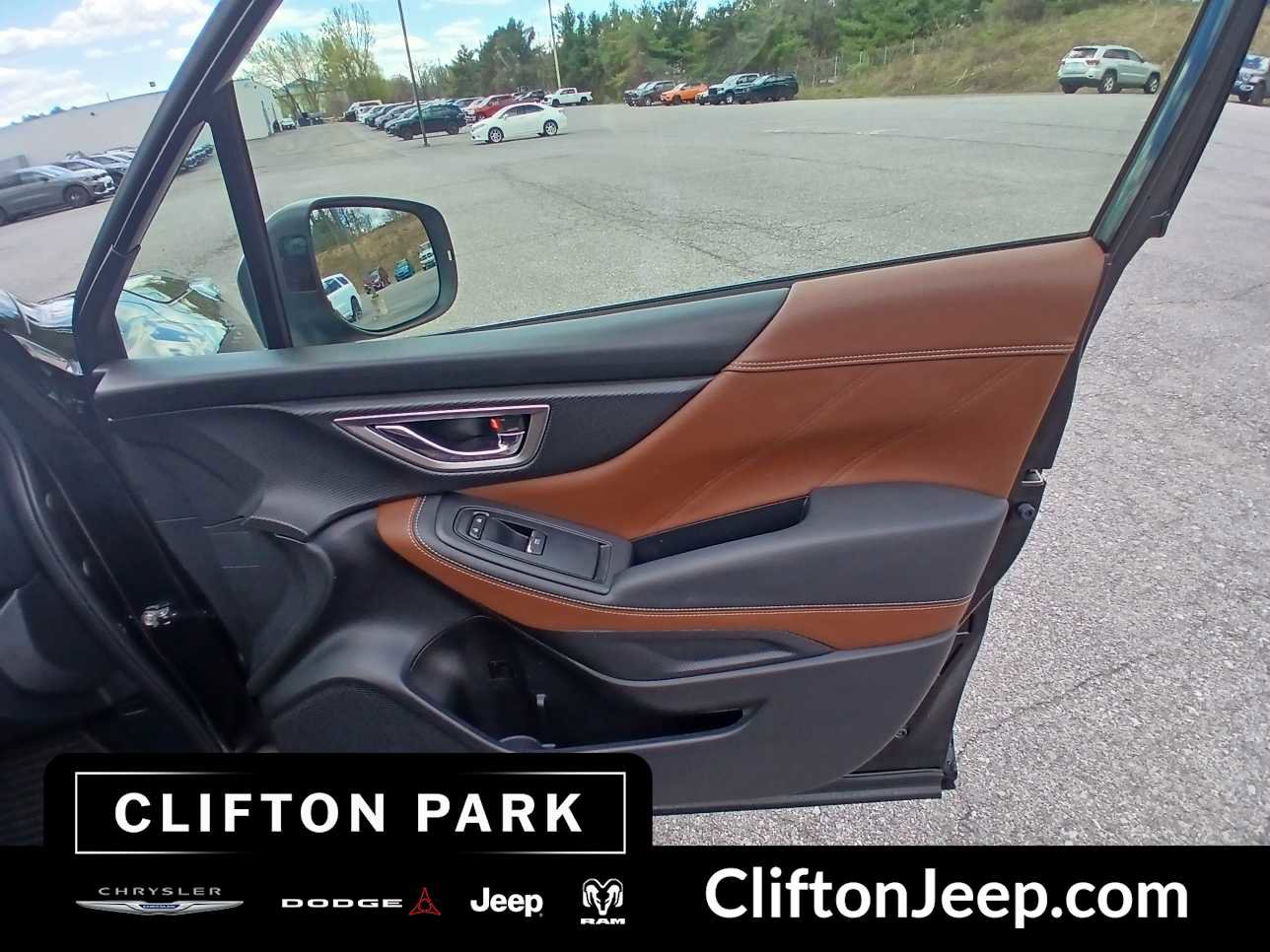 Used 2022 Subaru Forester Touring AWD/4WD image 15