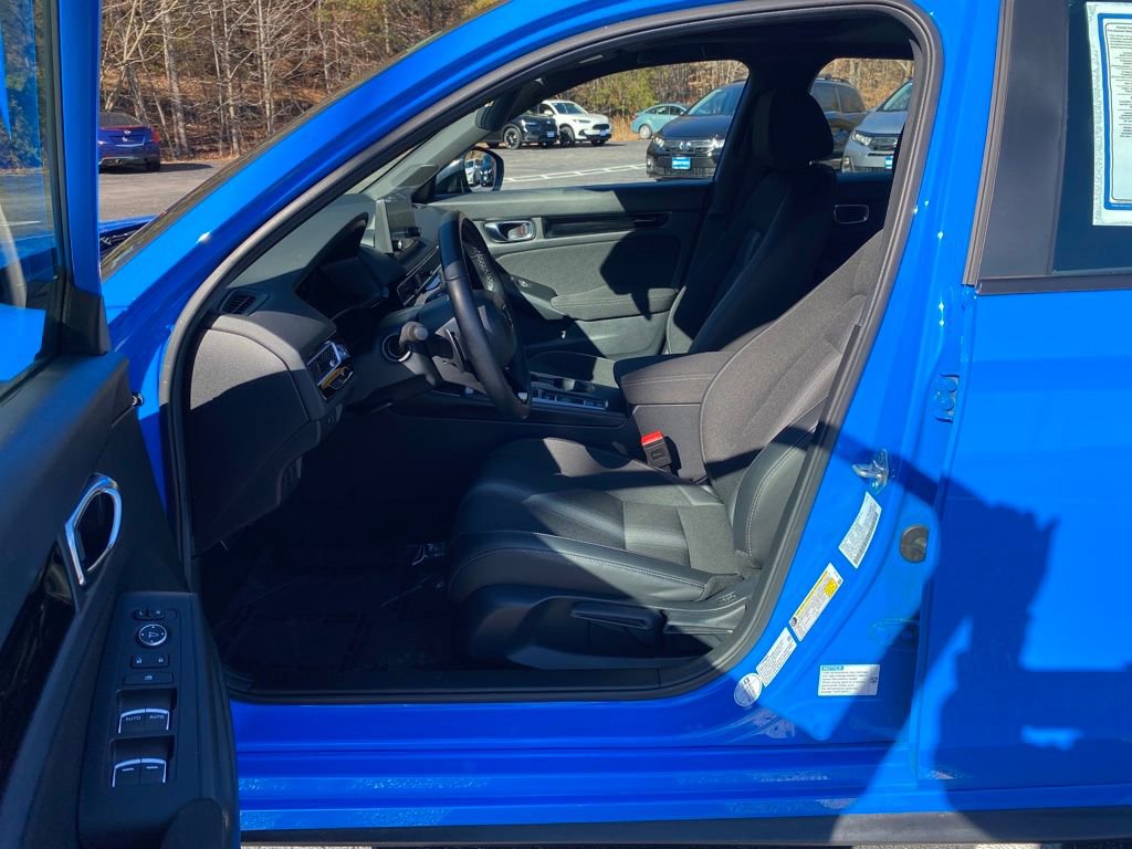 Used 2025 Honda Civic Sport image 12