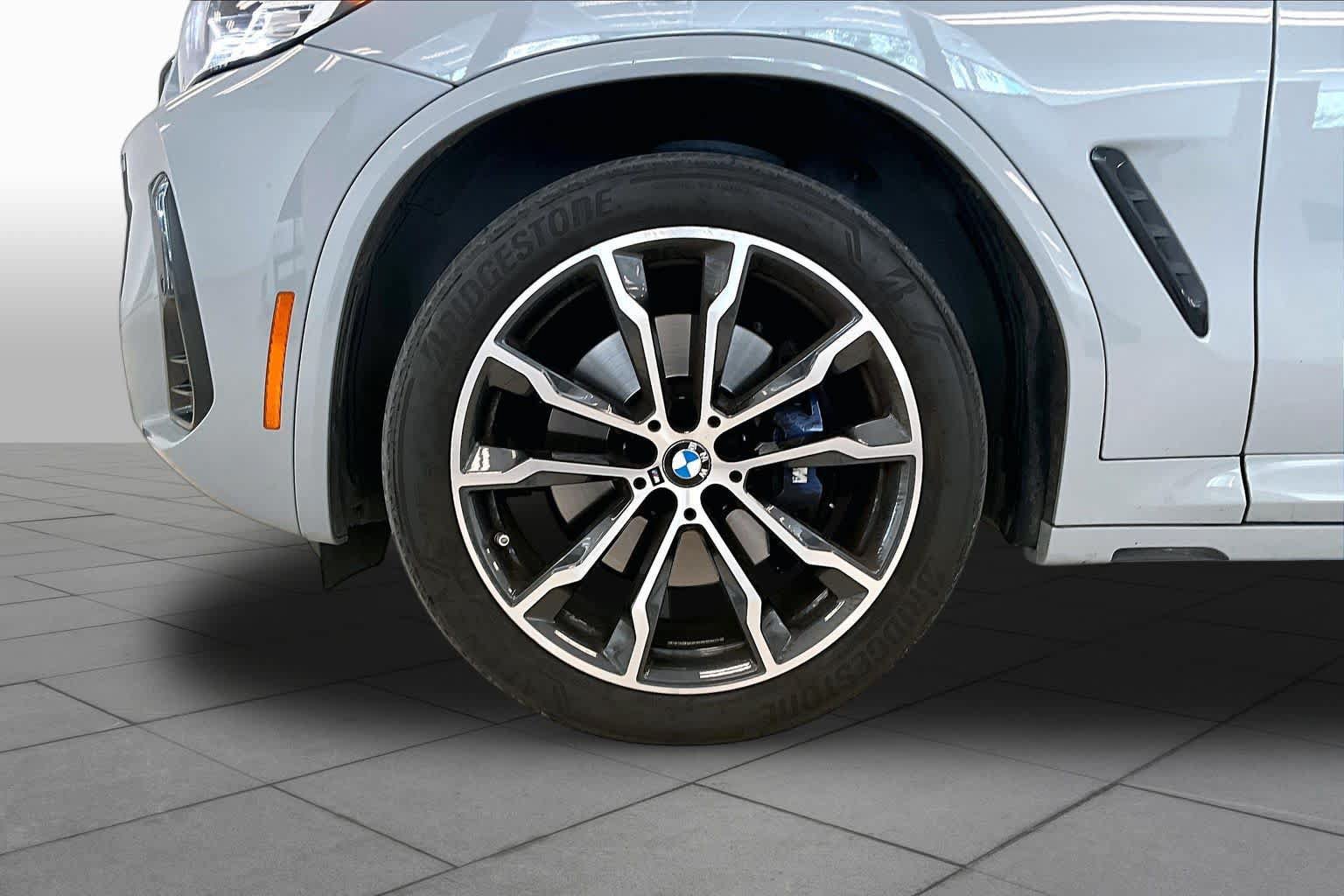 Used 2024 BMW X4 M40i w/ Premium Package AWD/4WD image 9