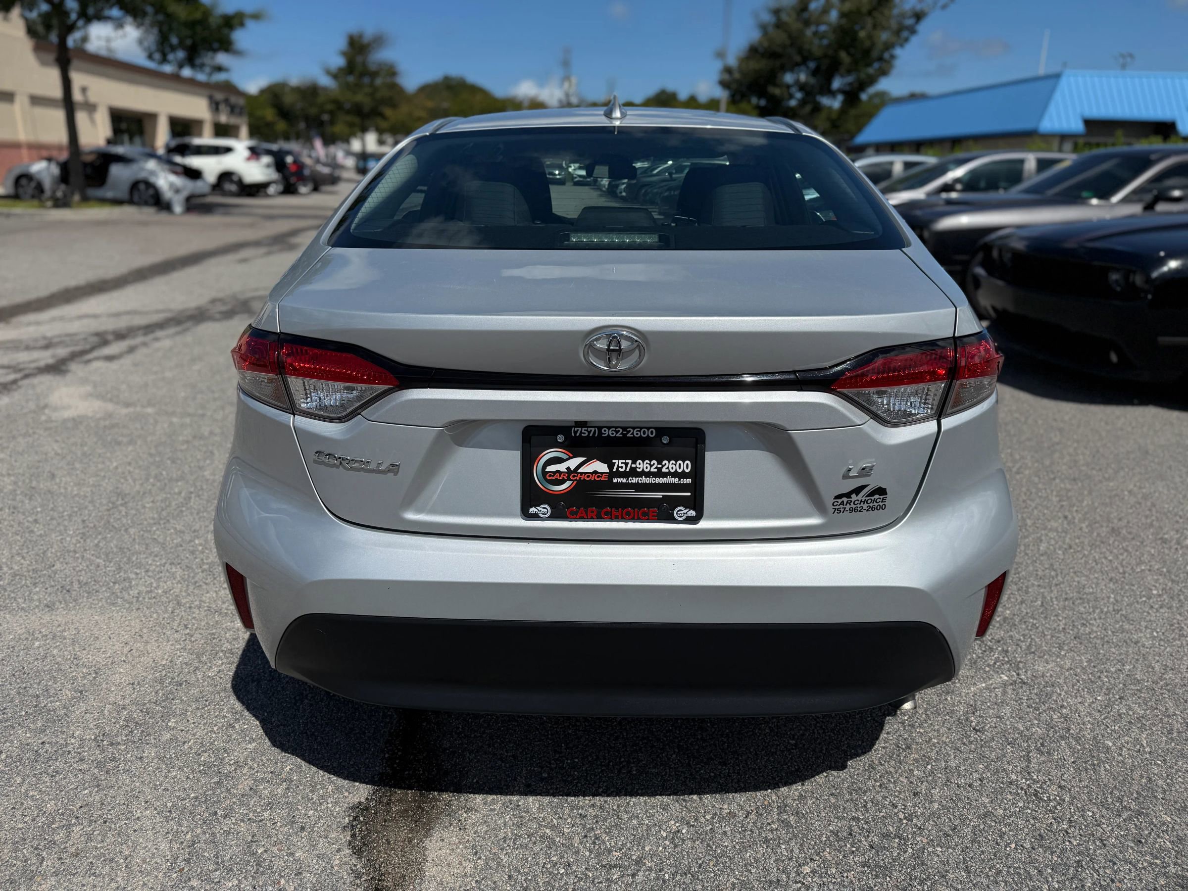 Used 2024 Toyota Corolla LE image 8