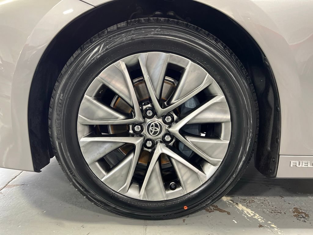 Certified 2022 Toyota Mirai w/ Advanced Technology Package RWD image 9