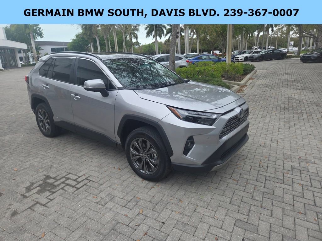 Used 2023 Toyota RAV4 Limited image 26