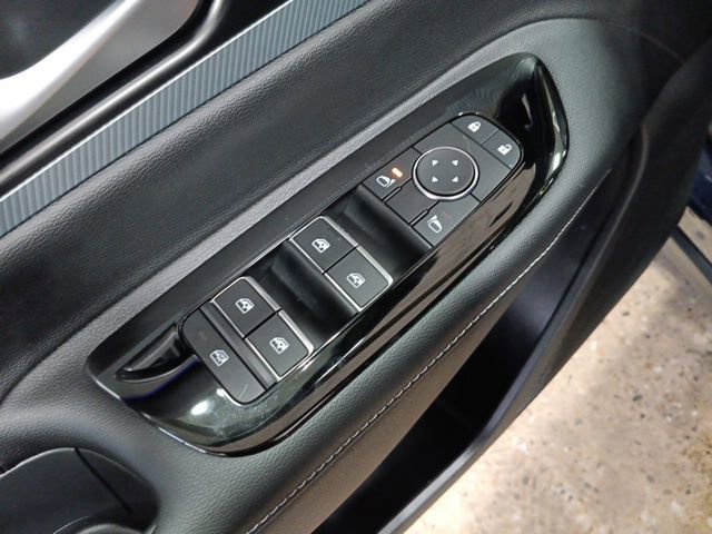 Certified 2025 Nissan Murano SL image 11