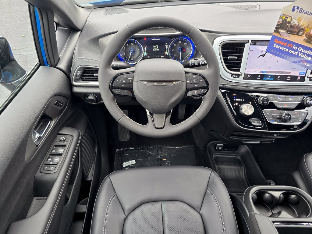 Used 2027 Chrysler Pacifica Select w/ S Appearance Package FWD image 20