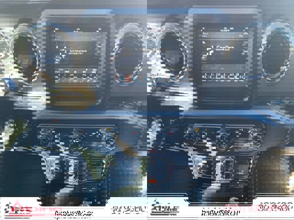 Used 2022 Jeep Gladiator Sport image 11