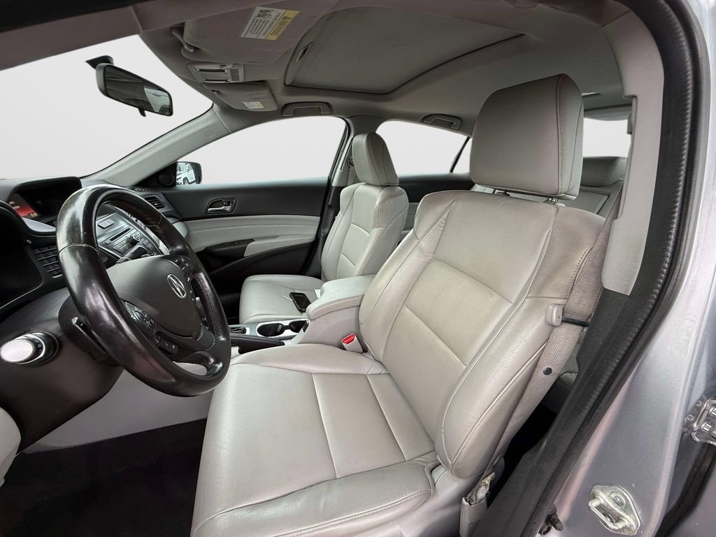 Used 2018 Acura ILX FWD image 12
