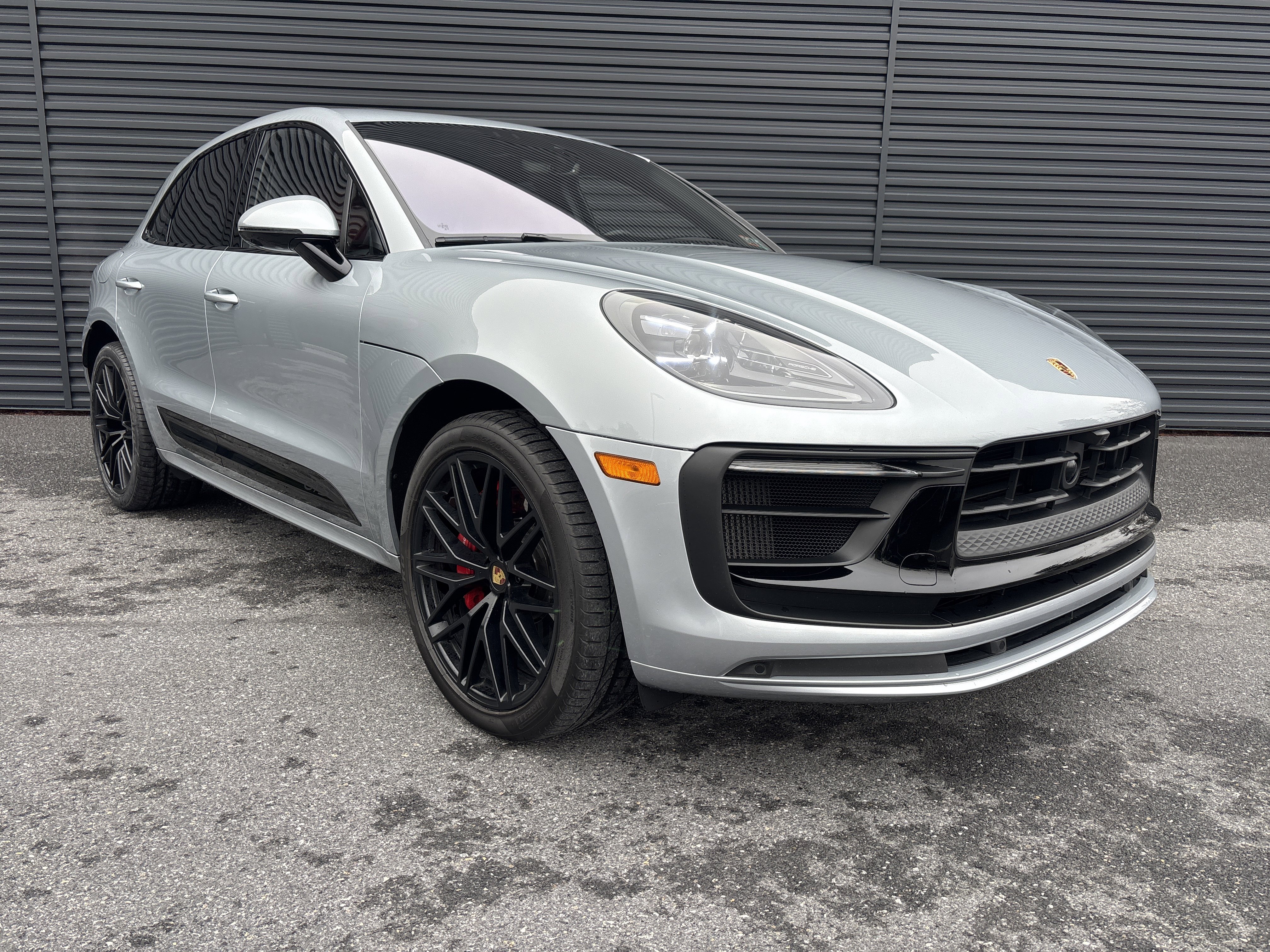 Used 2025 Porsche Macan GTS image 7