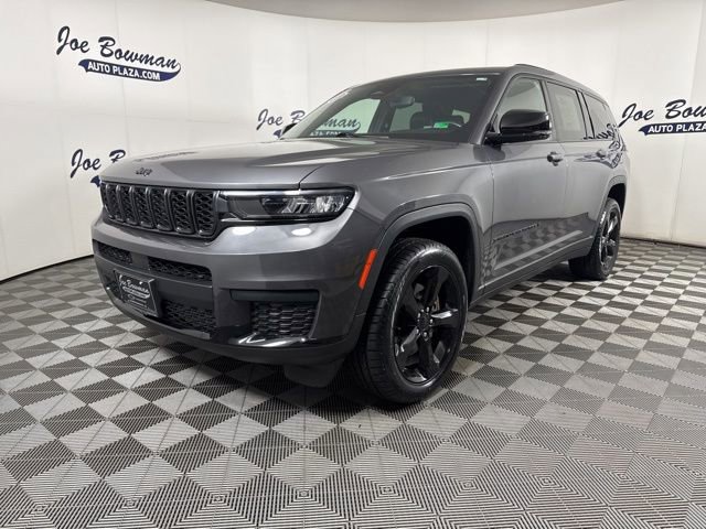Used 2021 Jeep Grand Cherokee L Laredo image 3
