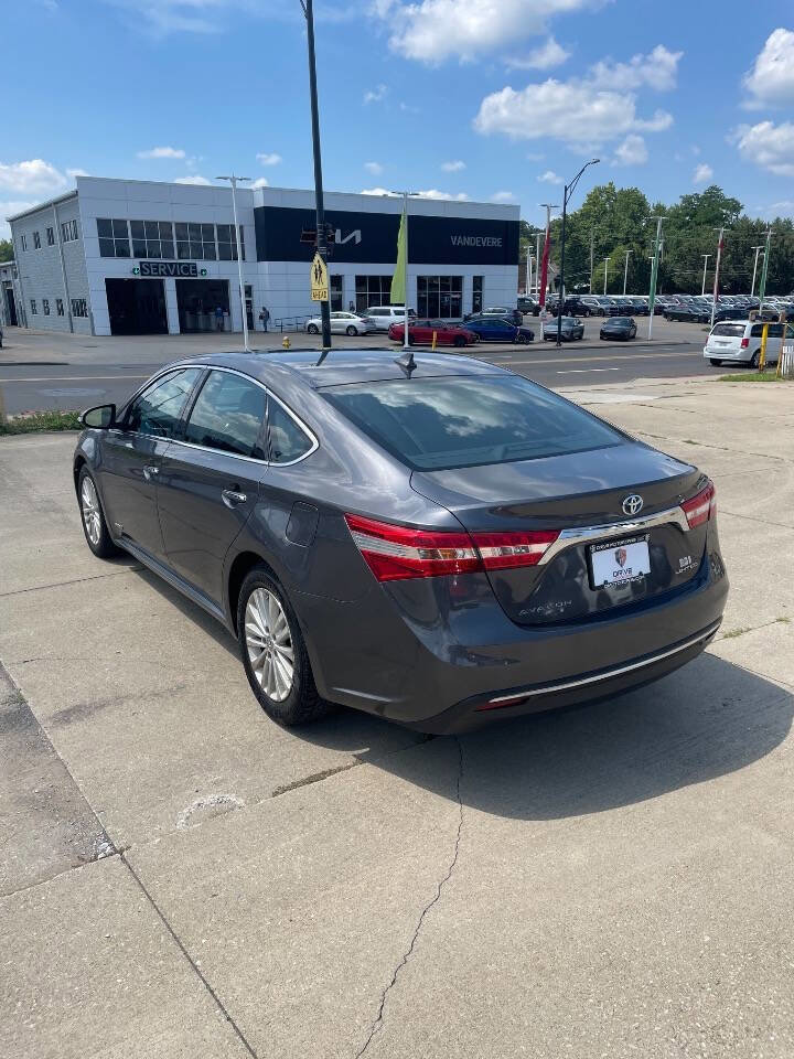 Used 2013 Toyota Avalon Limited image 4