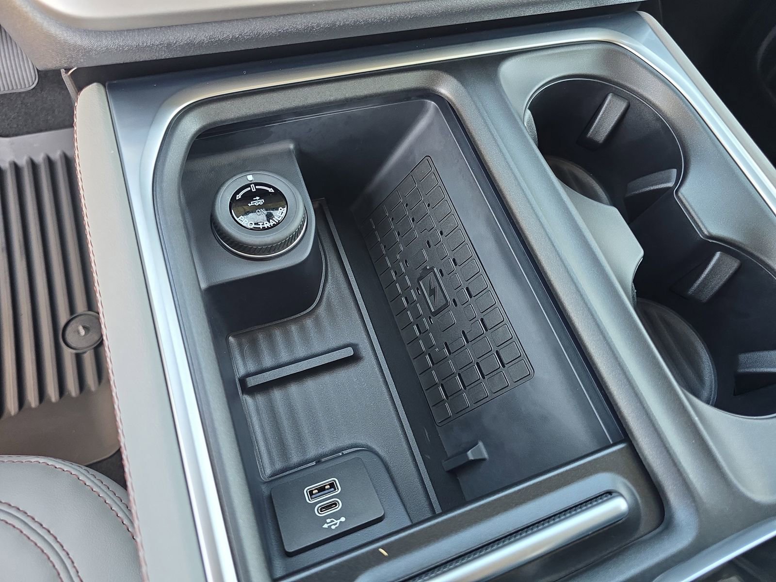 New 2025 Ford Expedition Active image 21