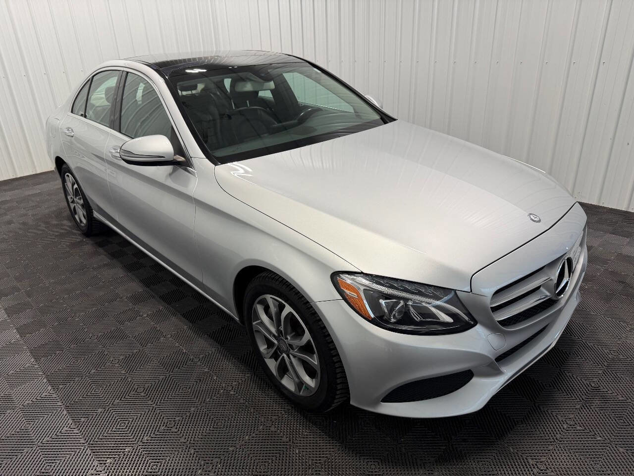 Used 2016 Mercedes-Benz C 300 4MATIC Sedan image 3