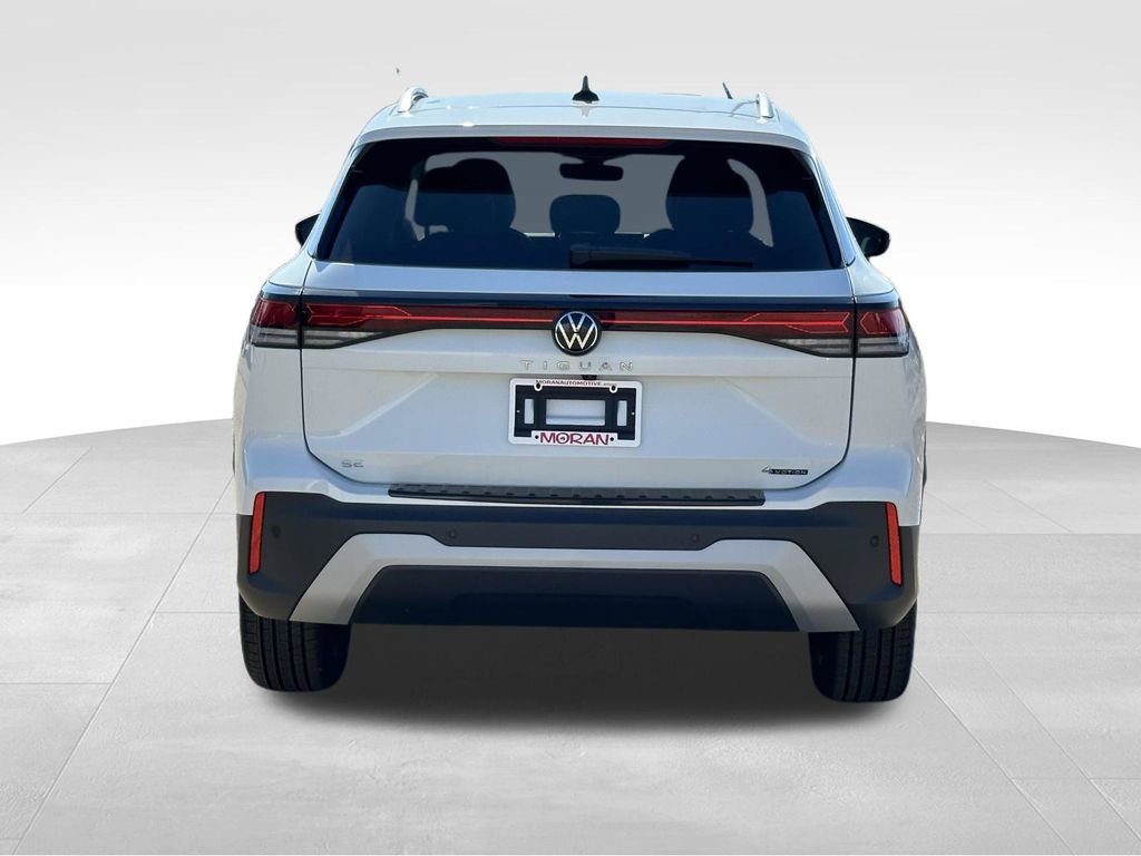New 2025 Volkswagen Tiguan SE image 4