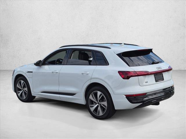 Certified 2024 Audi Q8 e-tron Premium Plus AWD/4WD image 7