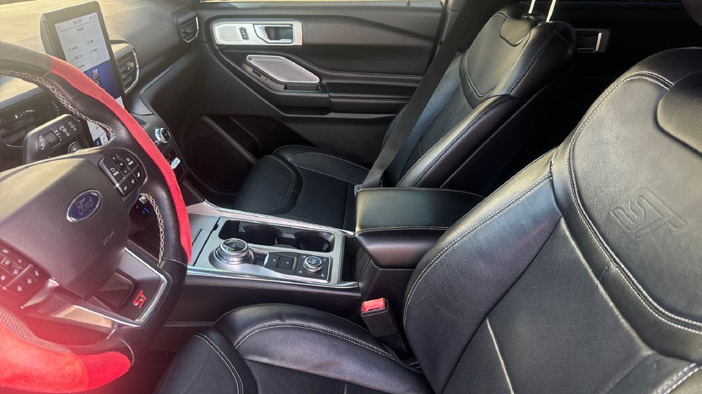 Used 2020 Ford Explorer ST w/ ST Street Pack AWD/4WD image 9
