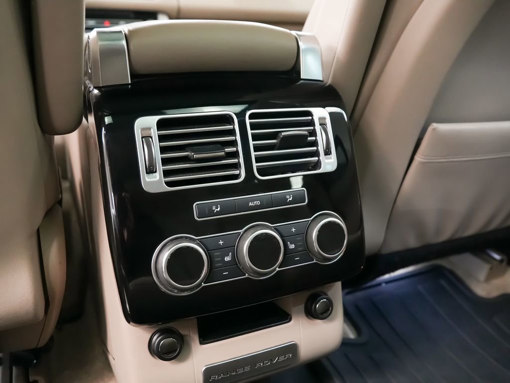 Used 2016 Land Rover Range Rover HSE image 20