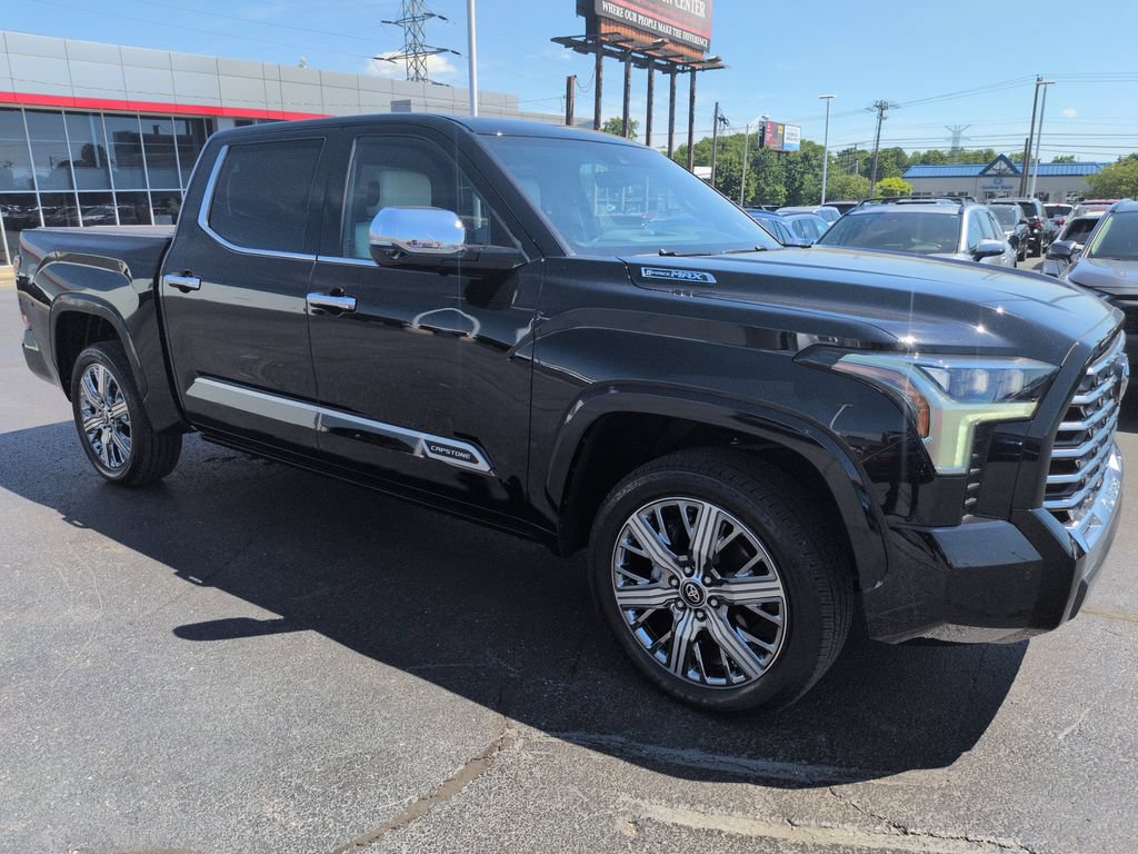 Used 2025 Toyota Tundra Capstone AWD/4WD image 7