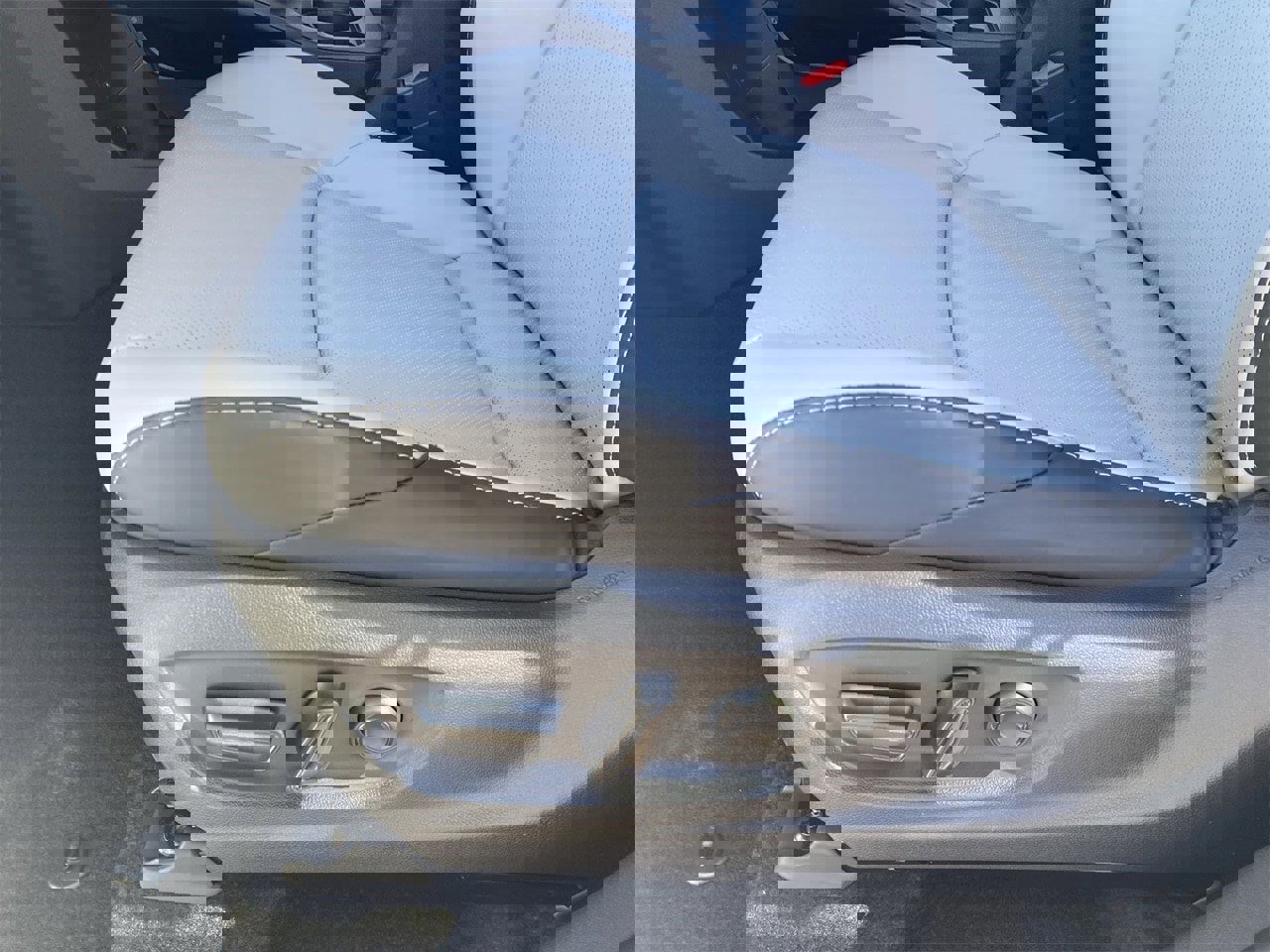 New 2026 Subaru Solterra Premium image 16