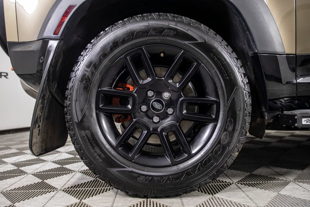 Used 2022 Land Rover Defender 90 X AWD/4WD image 40