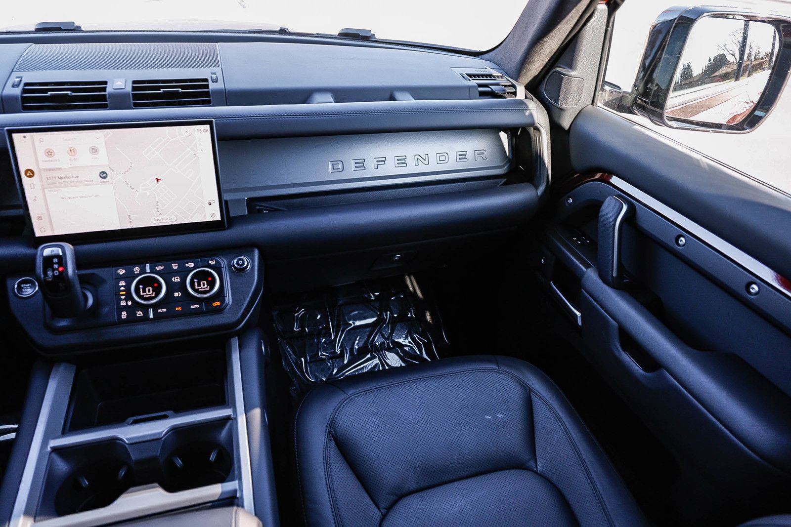 Used 2025 Land Rover Defender 110 Sedona Red Edition image 15