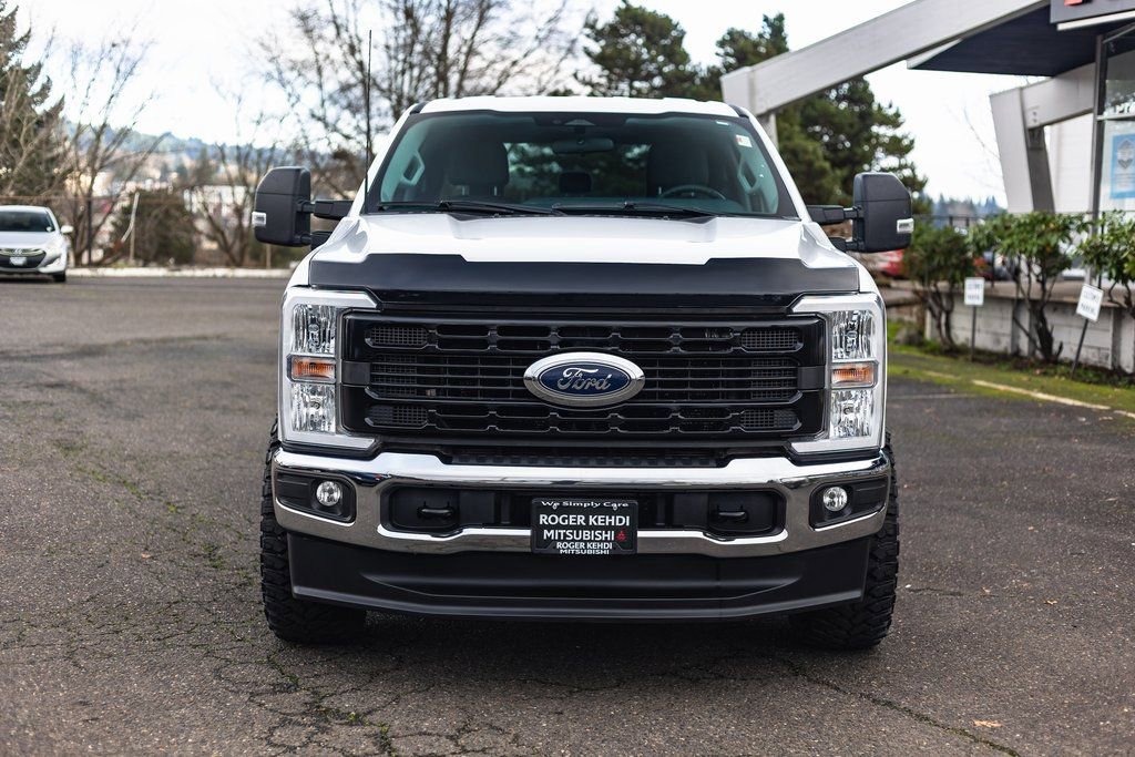 Used 2024 Ford F350 XLT image 5