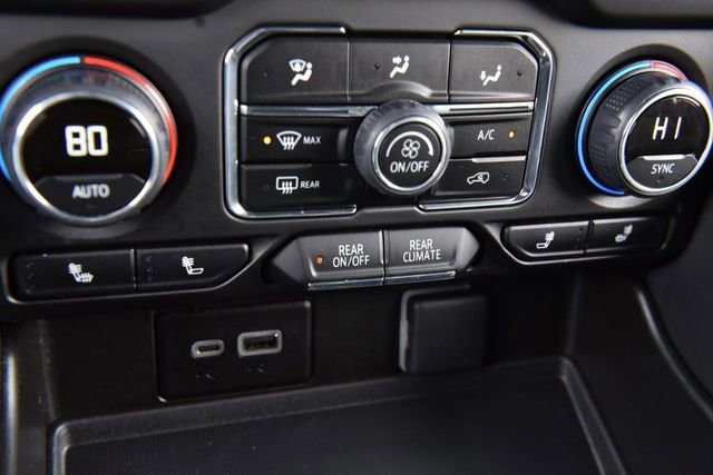 Used 2024 Chevrolet Suburban LT AWD/4WD image 15