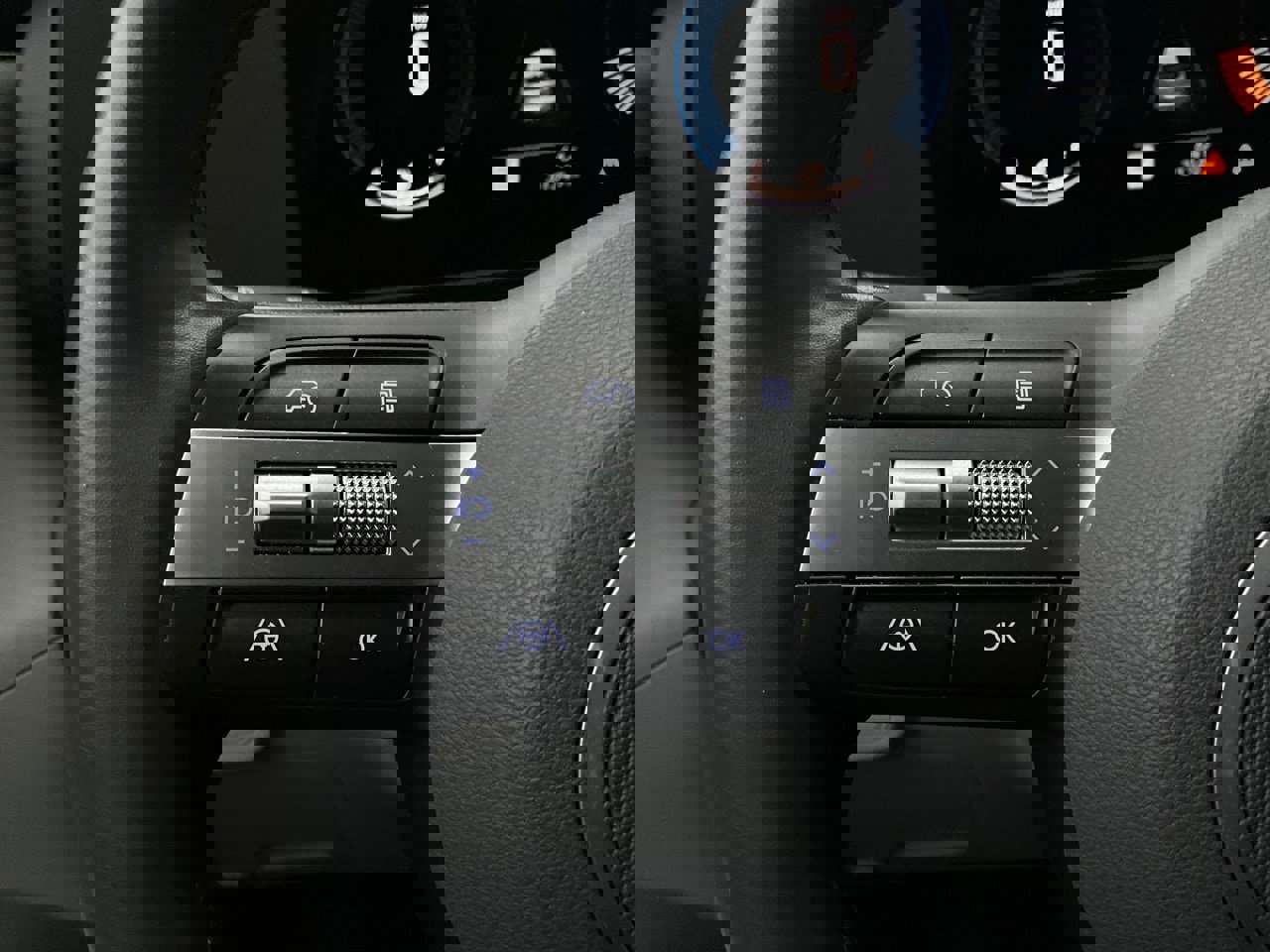 Used 2025 Hyundai Kona SEL image 35