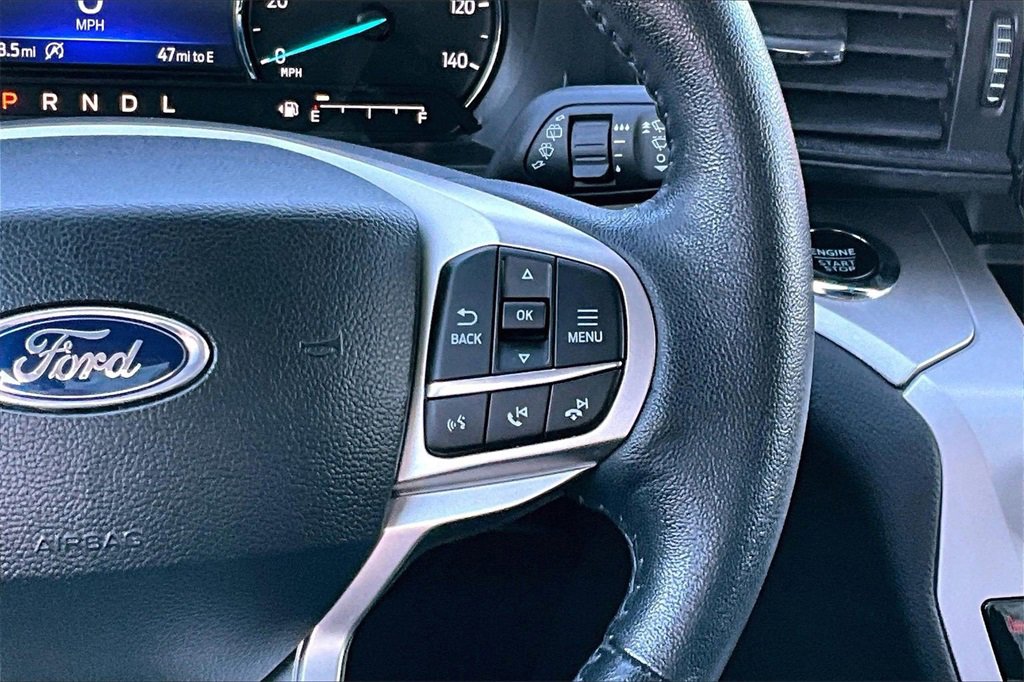 Used 2023 Ford Explorer XLT image 12