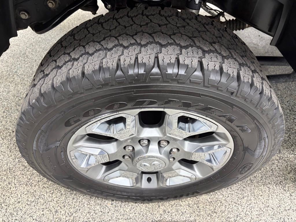 Used 2018 RAM 2500 Limited image 9