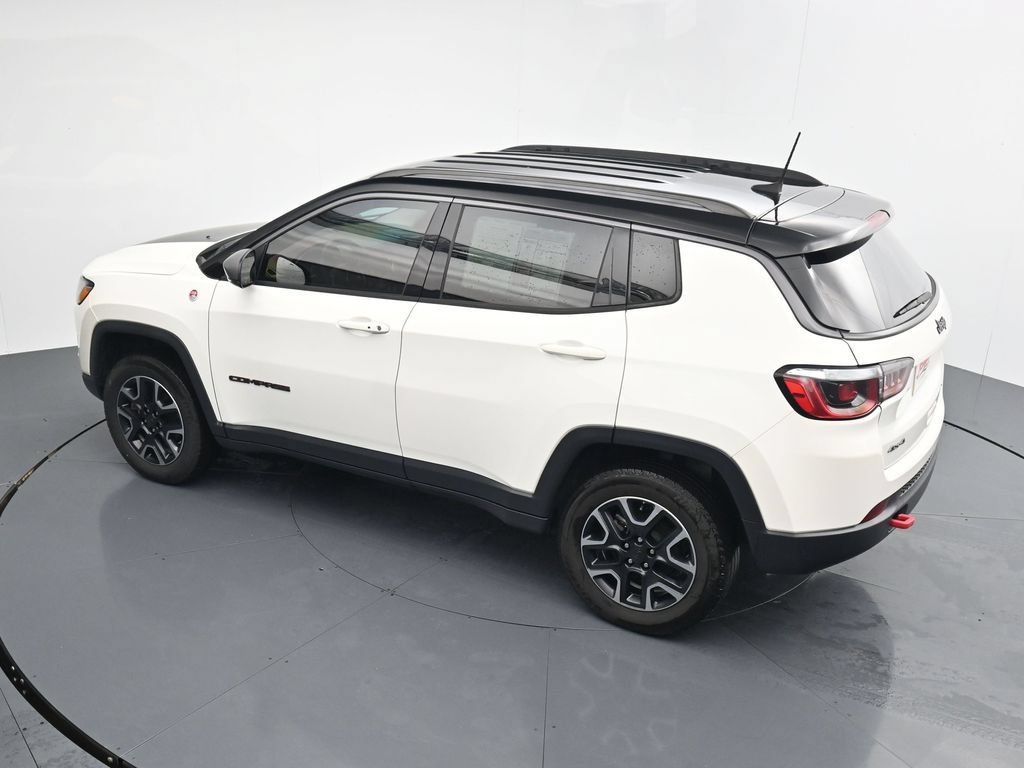 Used 2019 Jeep Compass Trailhawk w/ Popular Equipment Group AWD/4WD image 24