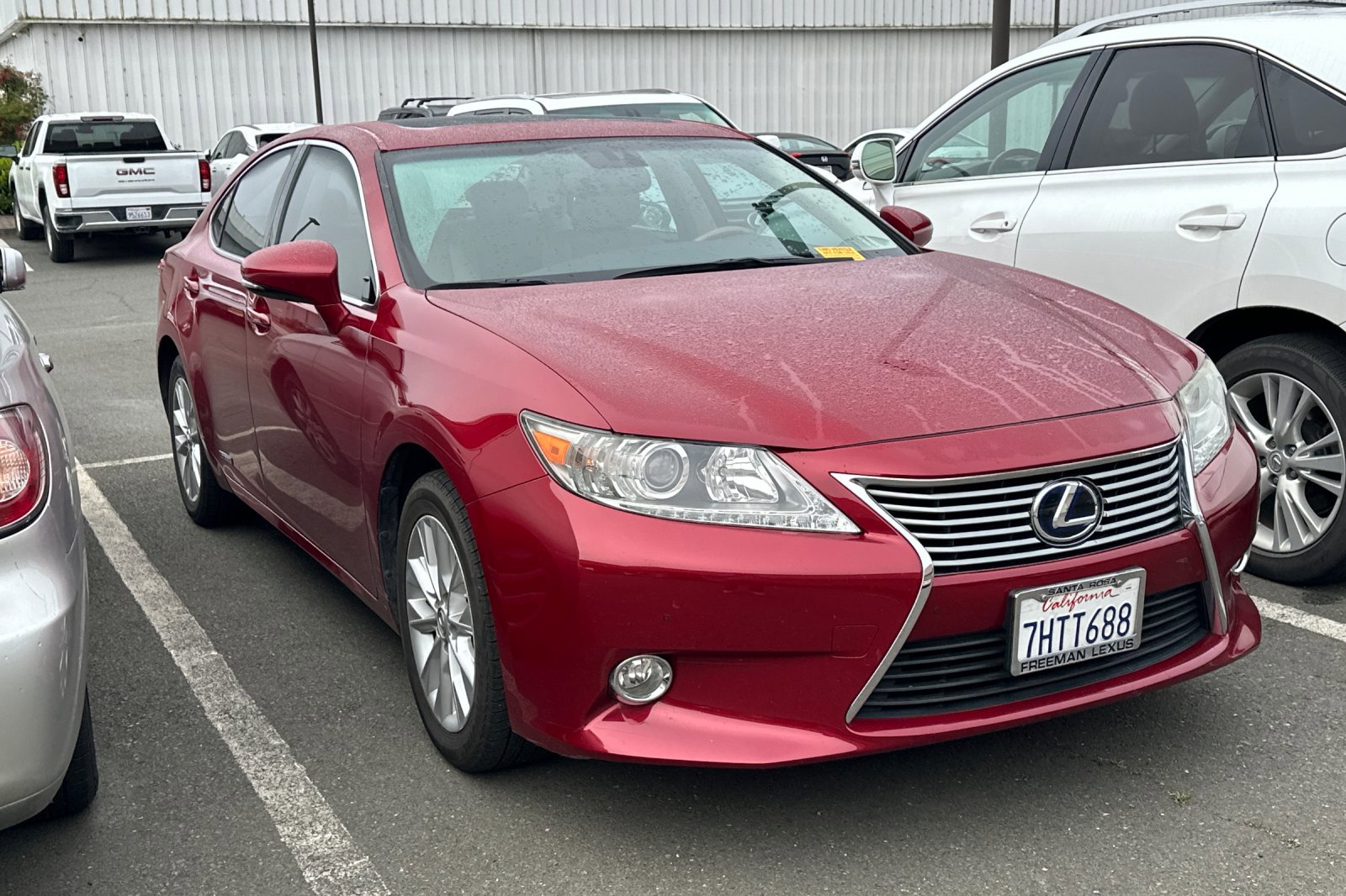 Used 2015 Lexus ES 300h w/ Premium Package w/Bamboo Trim FWD image 2