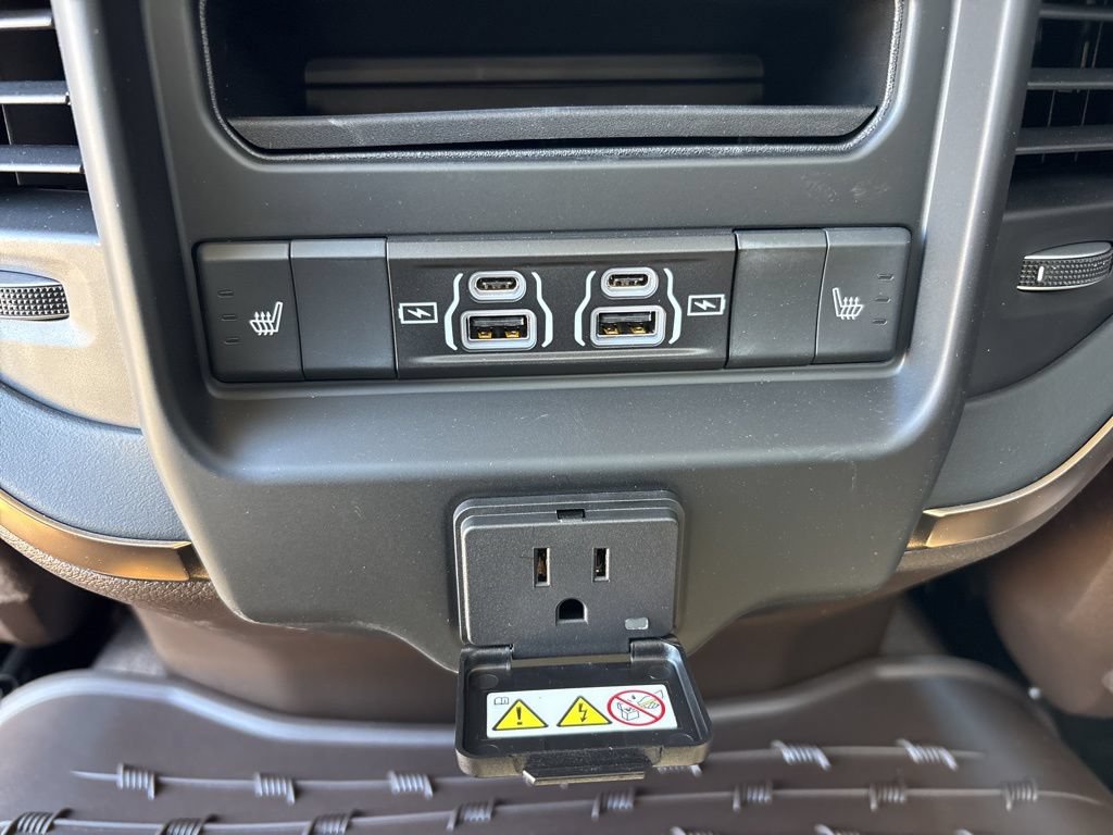 New 2026 RAM 3500 Longhorn AWD/4WD image 44