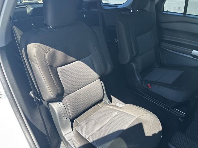 Used 2024 Ford Explorer XLT image 23