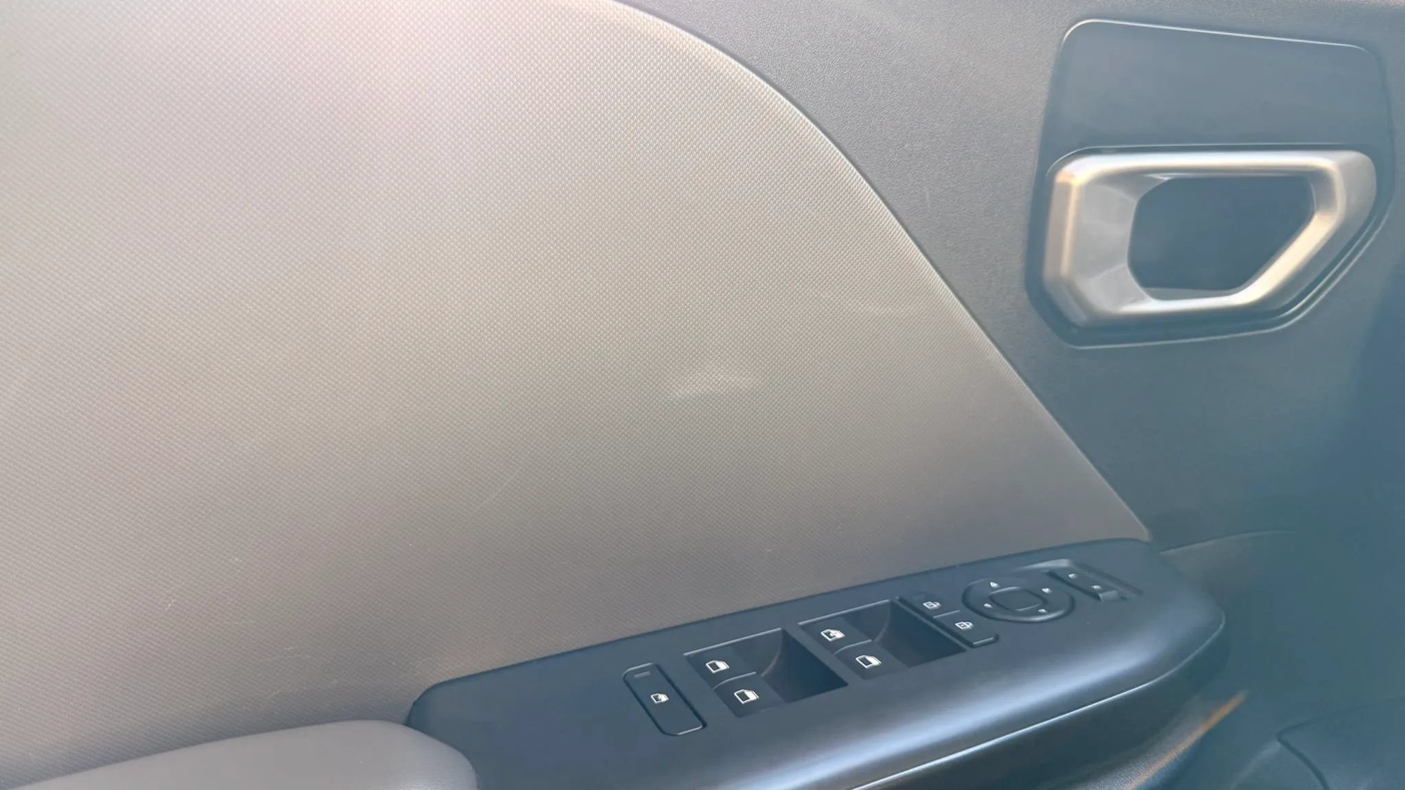 Used 2025 Kia K4 FWD image 27