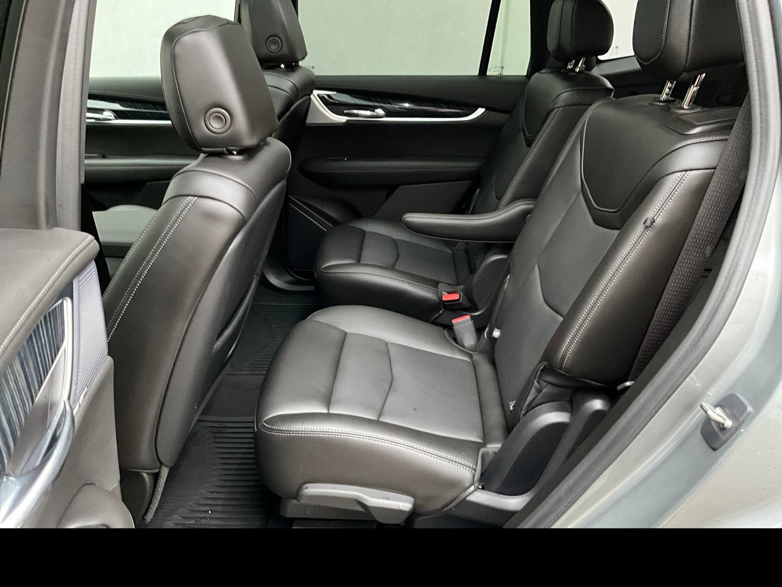 Certified 2023 Cadillac XT6 Premium Luxury AWD/4WD image 11