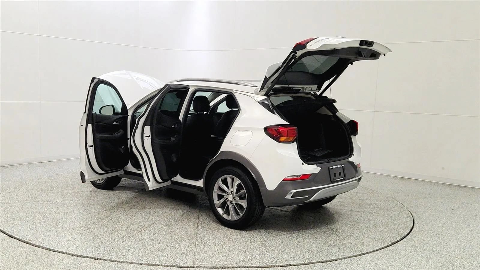 Used 2023 Buick Encore GX Essence w/ Experience Buick Package FWD image 11