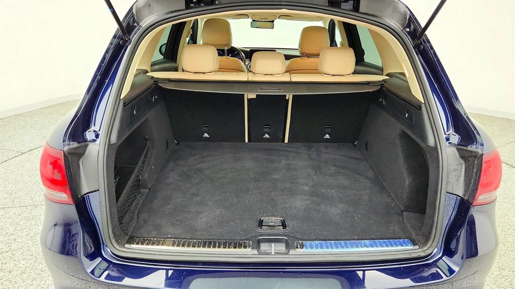 Used 2022 Mercedes-Benz GLC 300 4MATIC image 22
