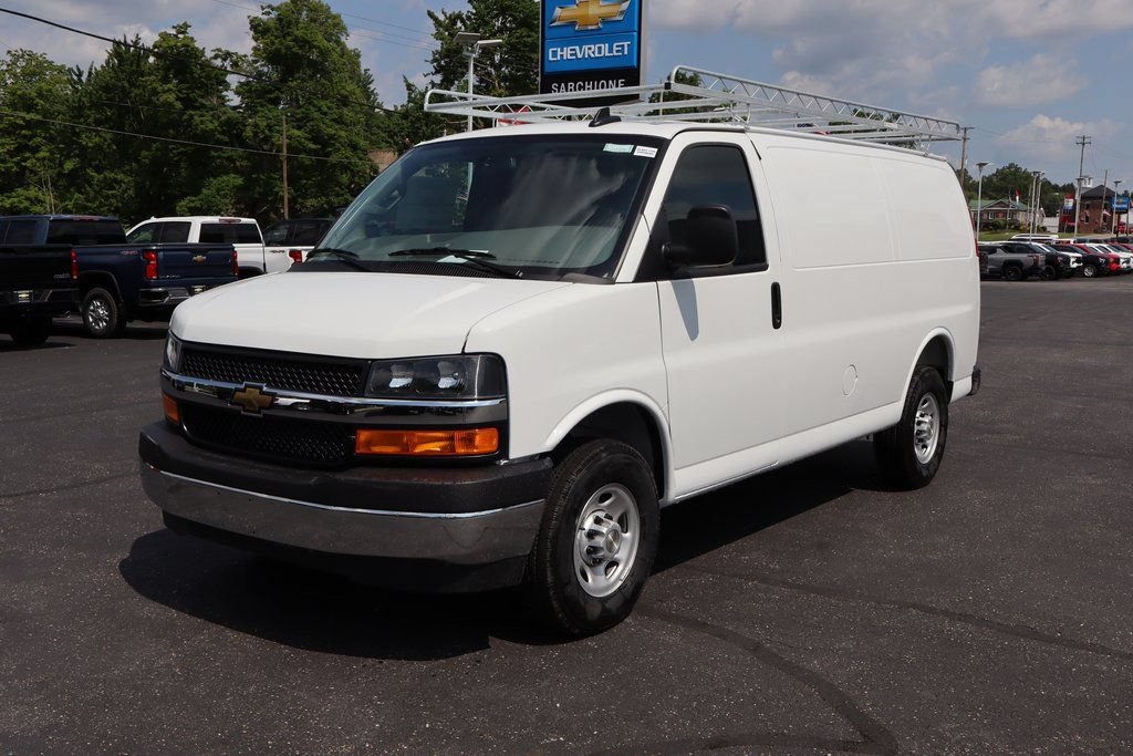 New 2025 Chevrolet Express 2500 w/ Driver Convenience Package RWD image 20