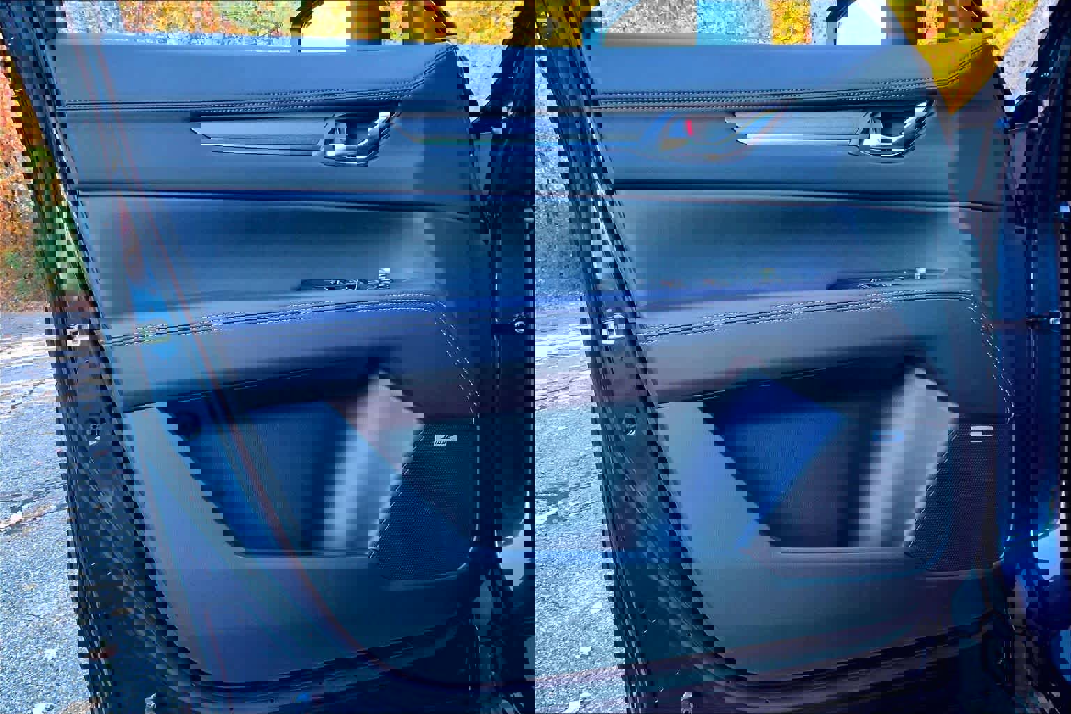 New 2025 MAZDA CX-5 Signature image 11