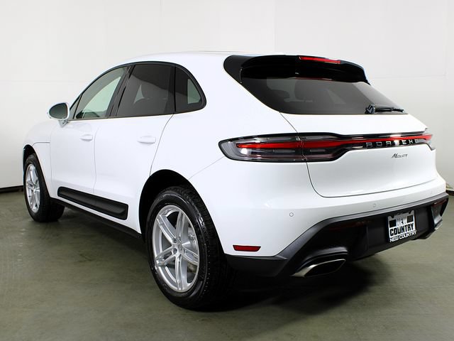 New 2026 Porsche Macan AWD/4WD image 3