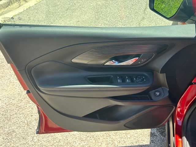 Used 2024 GMC Terrain SLE w/ Driver Convenience Package AWD/4WD image 5